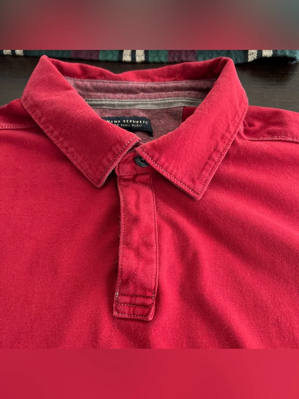 Banana Republic Red Fitted Pima Polo Shirt w/ Gray Stitching Men’s Large Preppy
